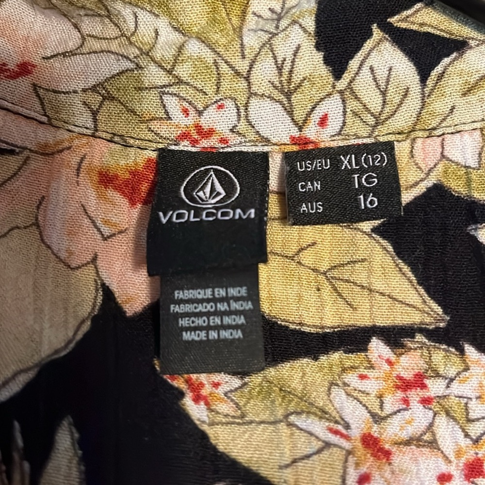 Volcom Tropical Floral Shirt - Picture 3 of 5